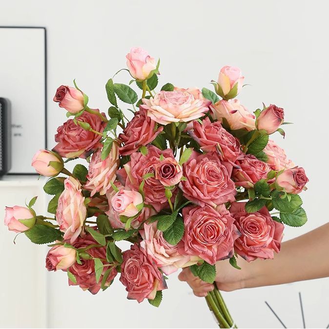 Realistisch Multi-Rozen Bloemenboeket