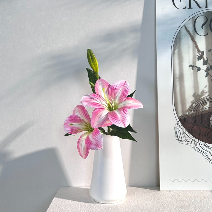 Elegante Decoratieve Lelie Arrangement