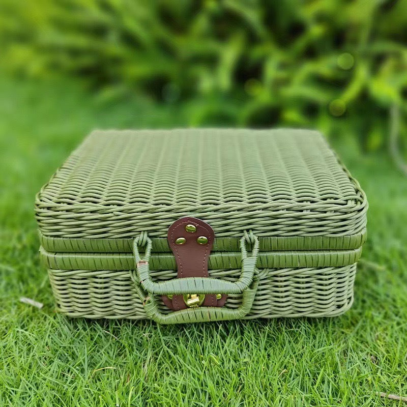 Stijlvolle rattenbox met praktische handvatten