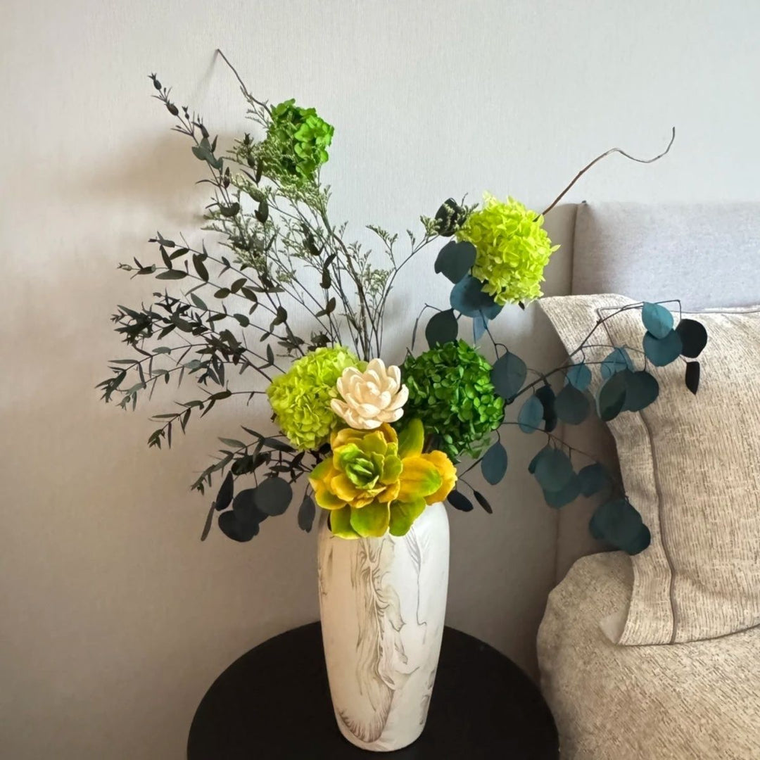 Levensechte Succulent en Bloem Arrangement