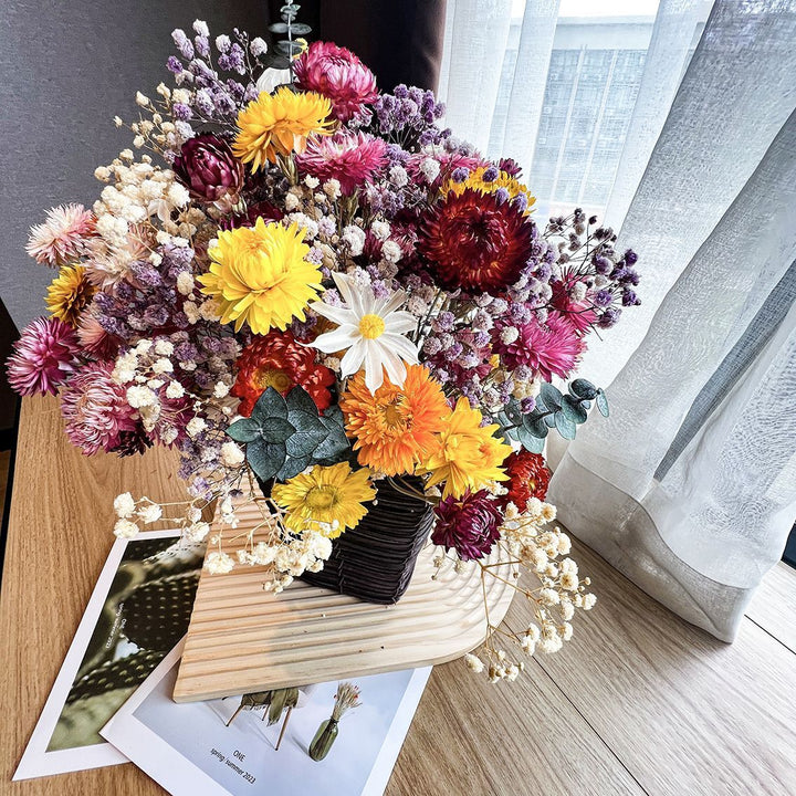 Gedroogde Bloemenboeket met Natuurlijke Accentuen