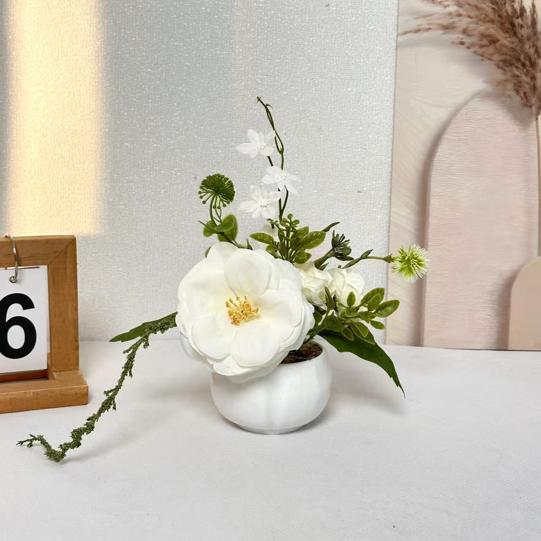 Elegante Kunstbloem Arrangement voor Binnen Decor