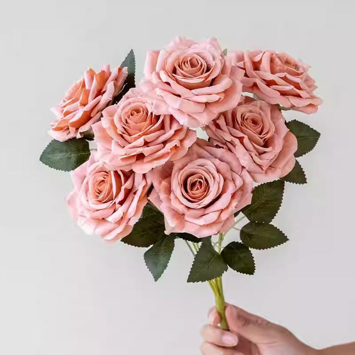 Levensechte Decoratieve Rozenboeket