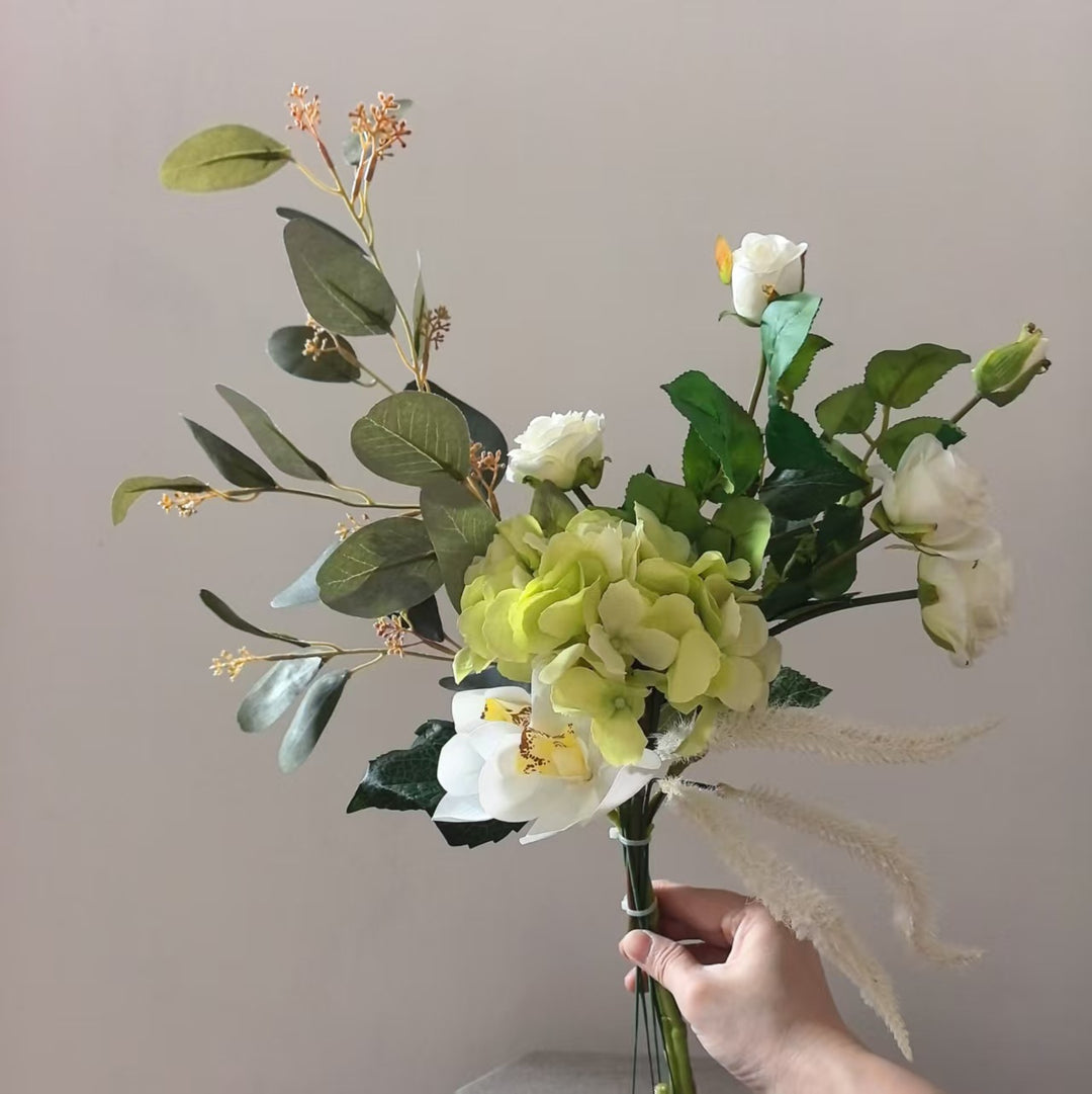 Elegante Kunstmatige Bloemenboeket
