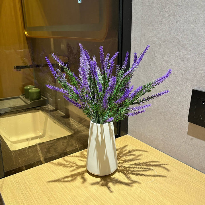 Elegante Kunstmatige Lavendel Boeket voor Huisdecoratie
