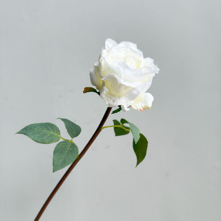 Natuurlijk uitziende bloemdecoratie