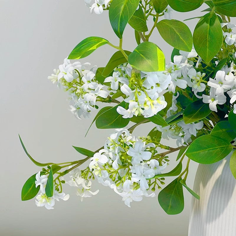 Elegante Decoratieve Bloemarrangement voor Huisdecoratie