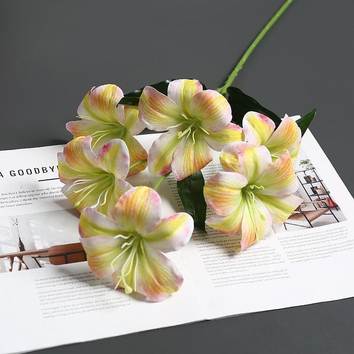 Realistische Zijde Bloem Steel Arrangment