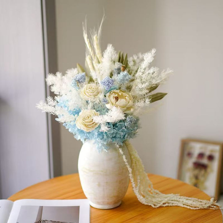 Elegante Gedroogde Bloemenarrangement