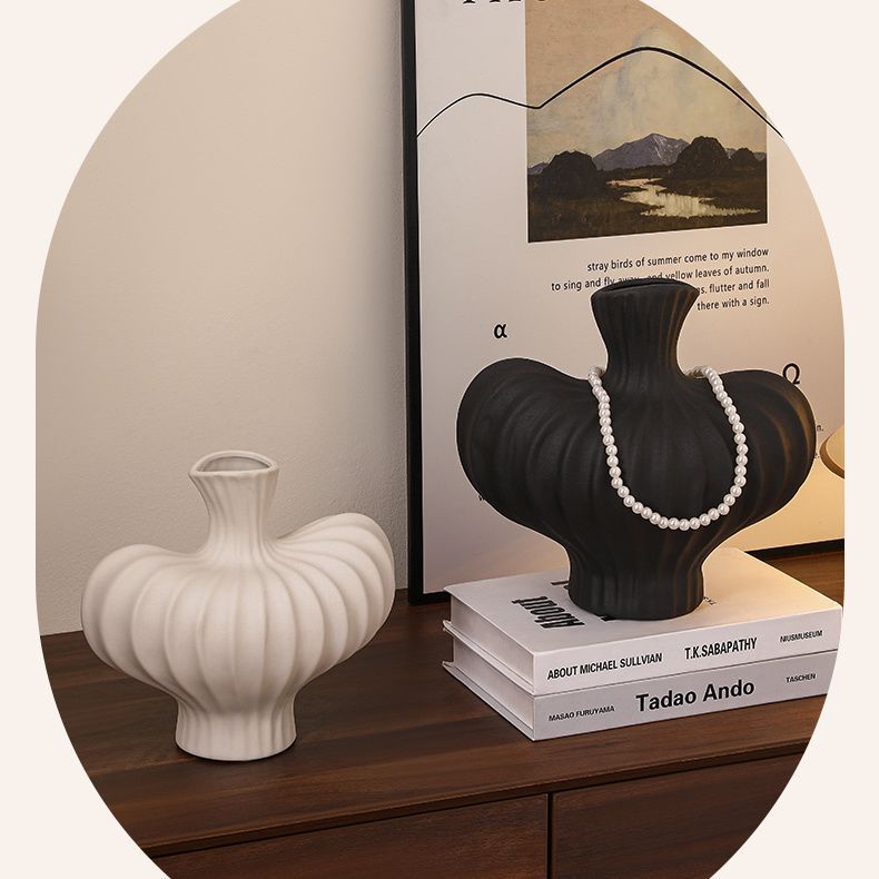Decoratieve Artistieke Keramische Vaasje