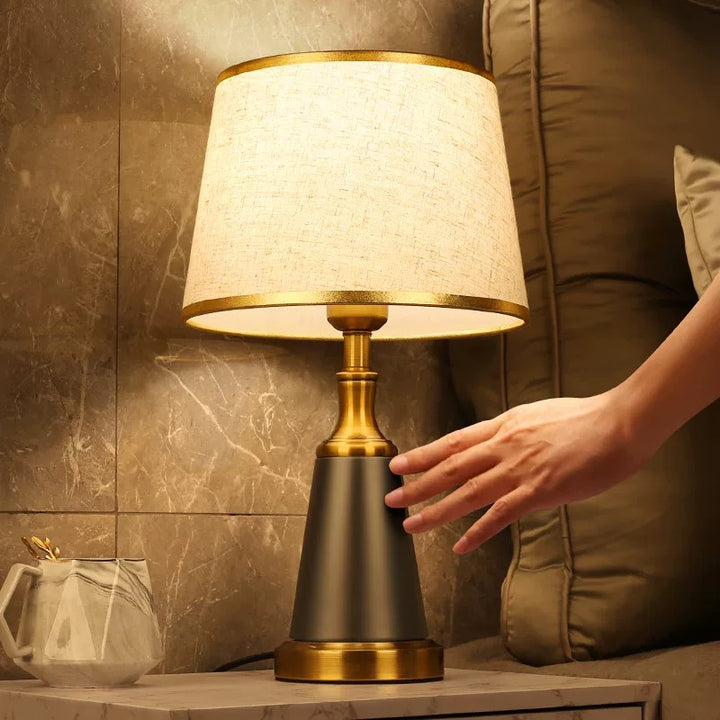 Sculpturaal Decoratieve Tafel Lamp