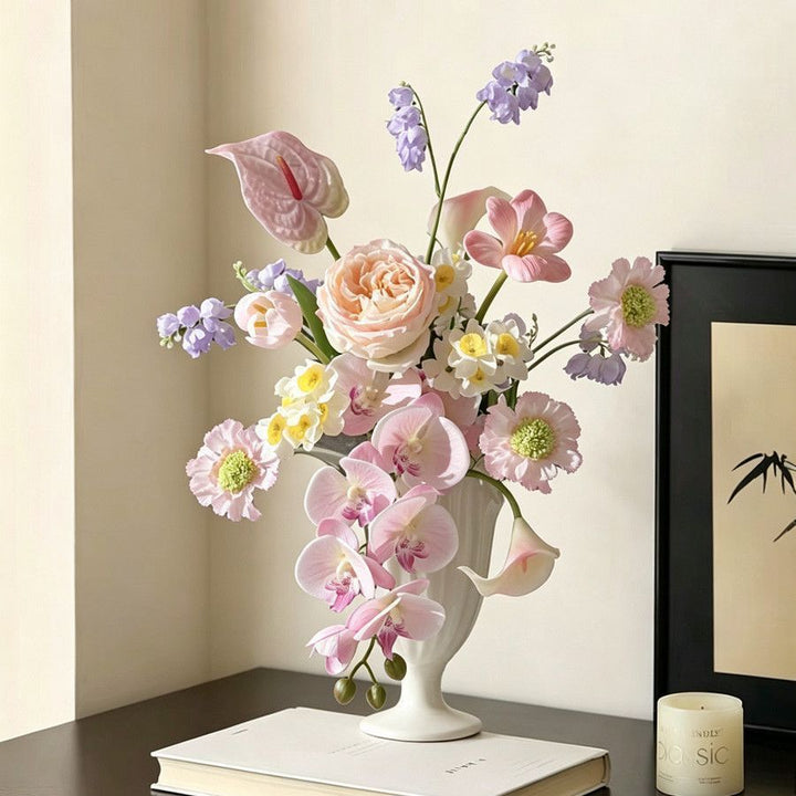 Elegante Levensechte Bloemstuk voor Huishouddecoratie
