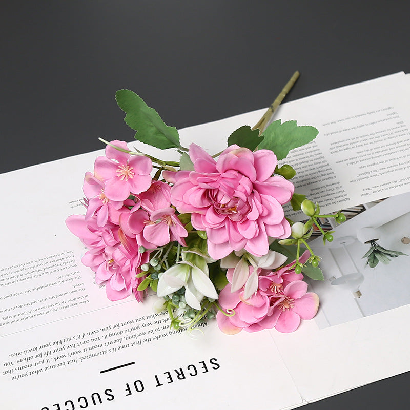 Elegante Synthetische Bloemenboeket voor Huishouddecoratie