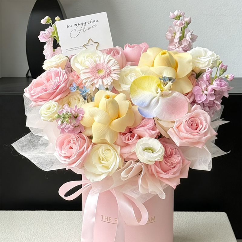 Elegante Kunstbloemen Boeket Arrangement