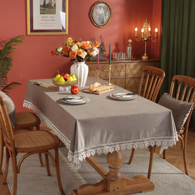Elegante Tafelkleed met Kantrand