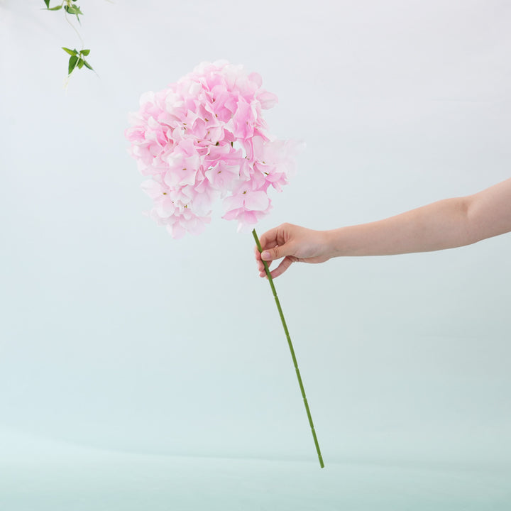 Elegante Nep Bloemarrangement