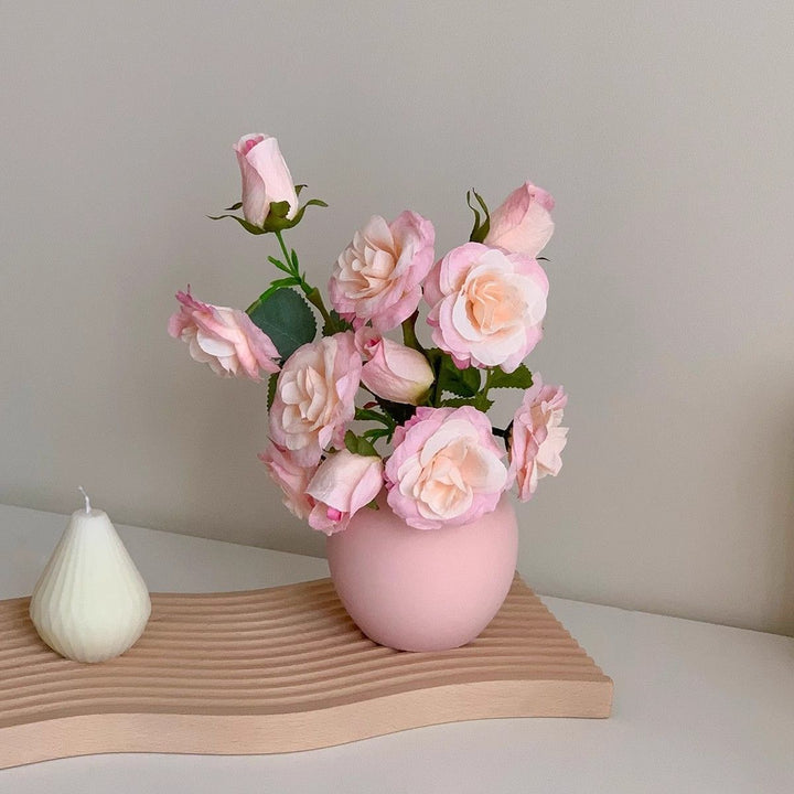 Levensechte Decoratieve Bloemschikking