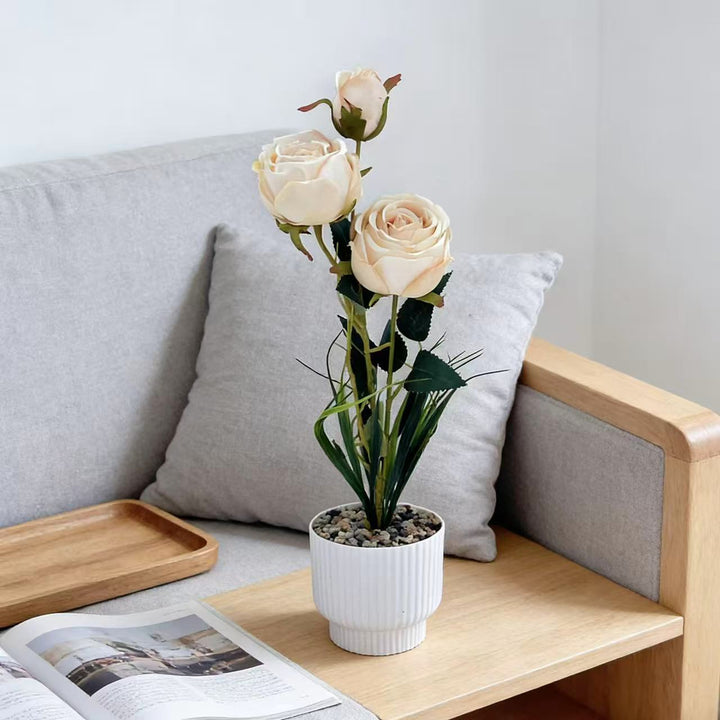 Elegante kunstmatige rozenboeket voor thuisdecoratie display