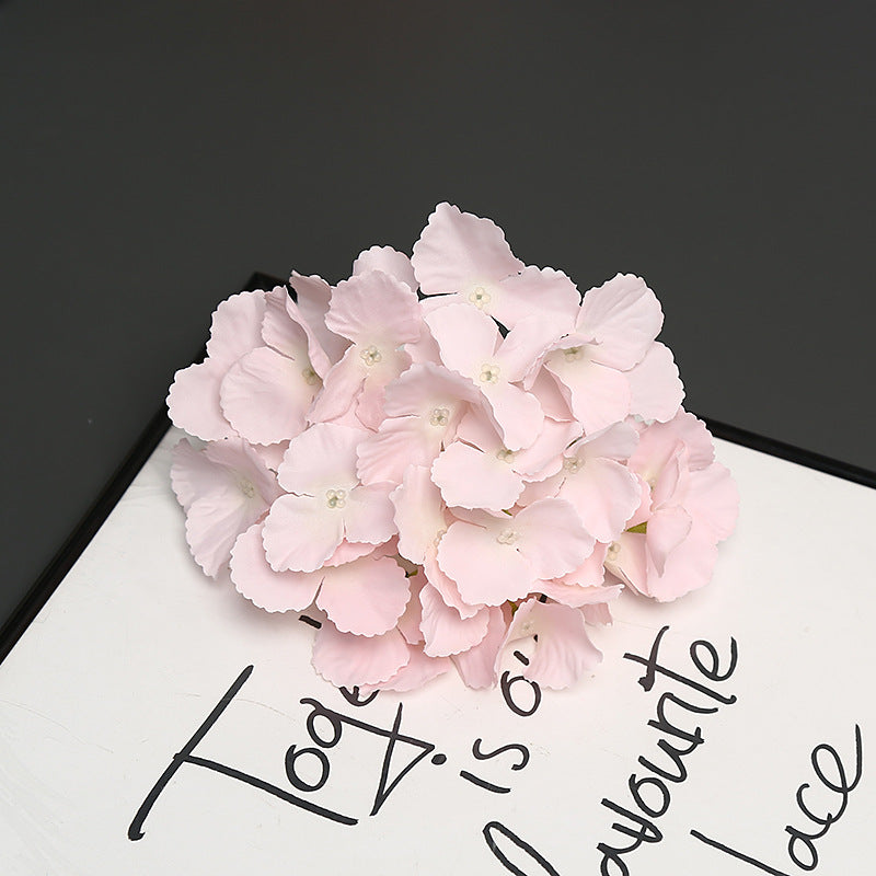 Elegante Decoratieve Bloemenarrangement