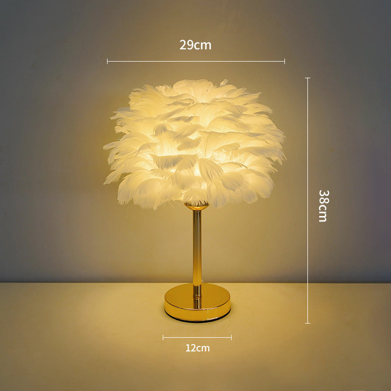 Gefederde Tafel Lamp