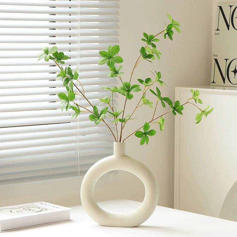 Realistische Decoratieve Groene Takkenarrangement