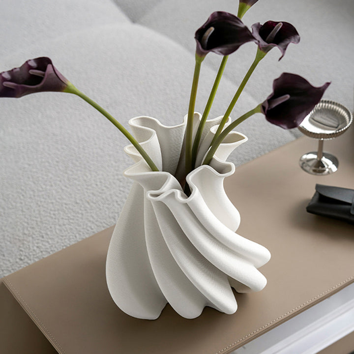 Artistieke Golfvormige Decoratieve Vaas