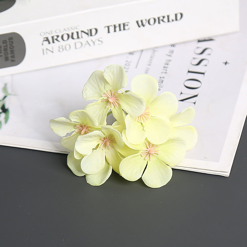 Decoratieve Nepbloesem Arrangement voor Huisdecoratie