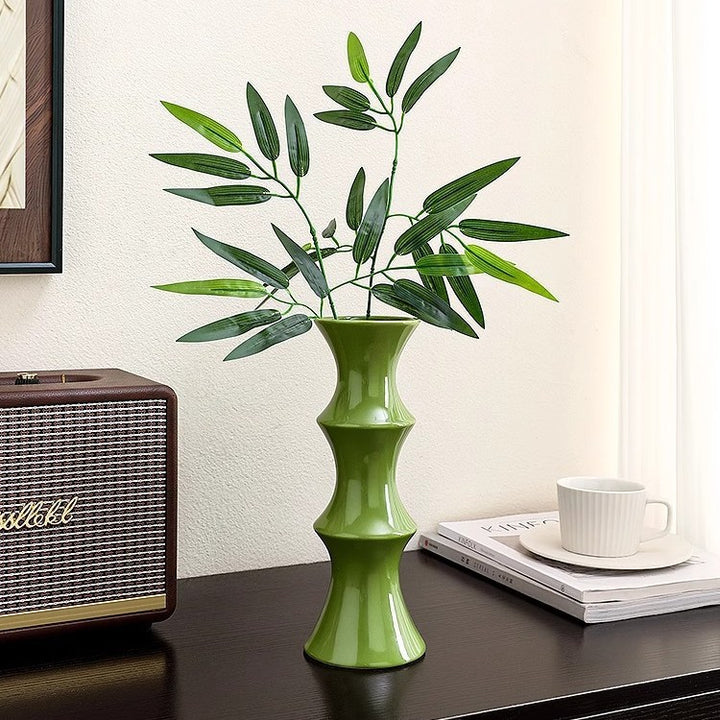 Contemporary Bamboo-Style Vaasje