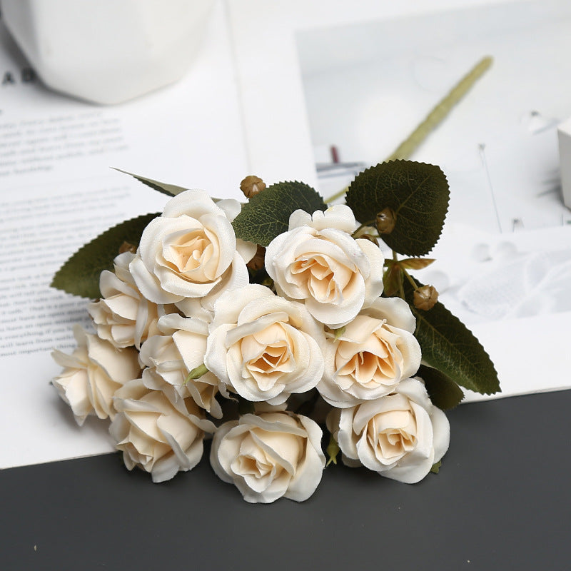 Decoratieve Zijde Rozenboeket voor Woondecoratie