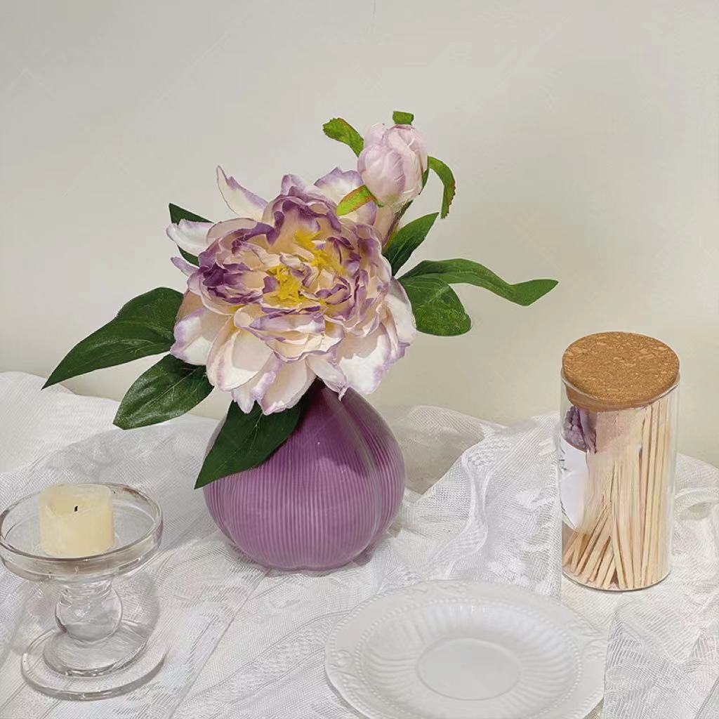 Elegante Nepp Floral Display