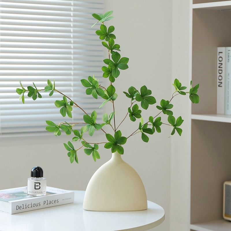 Elegante Minimalistische Keramische Vaasje
