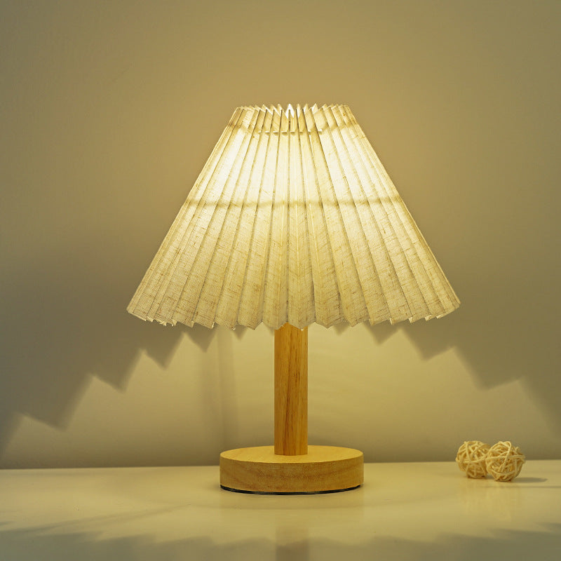 Moderne Tafellamp met Geplooide Schaduw