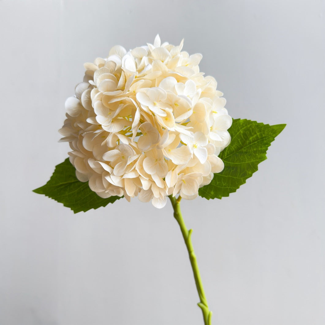 Nep-Hortensia Bloemarrangement