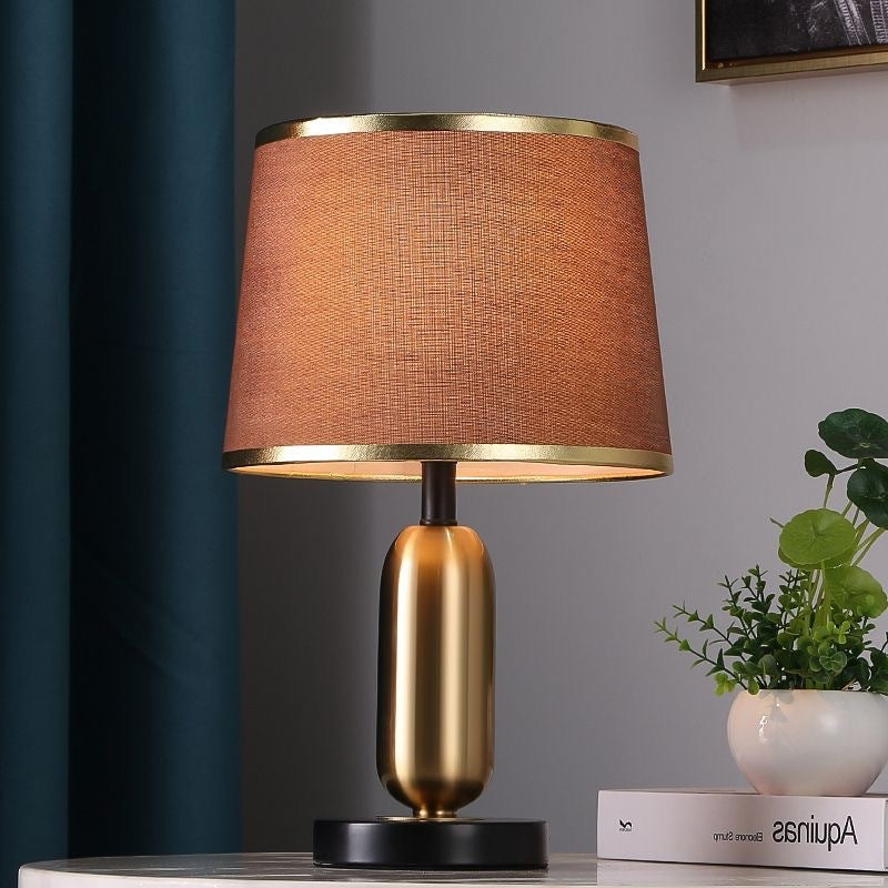 Moderne Kegelbasis Tafellamp