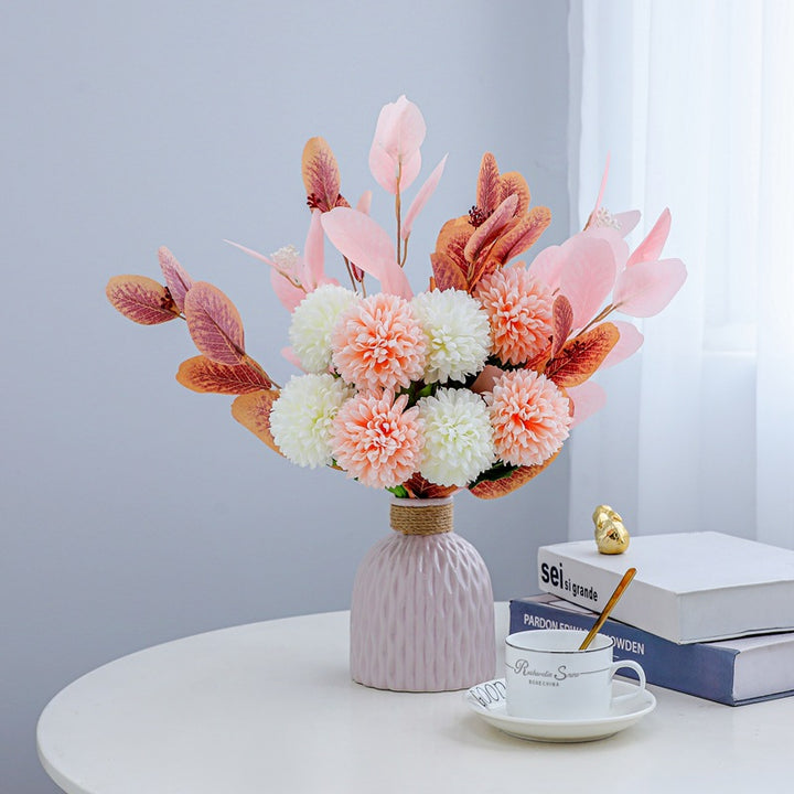 Levensechte Bloemenarrangement in Decoratieve Vazen