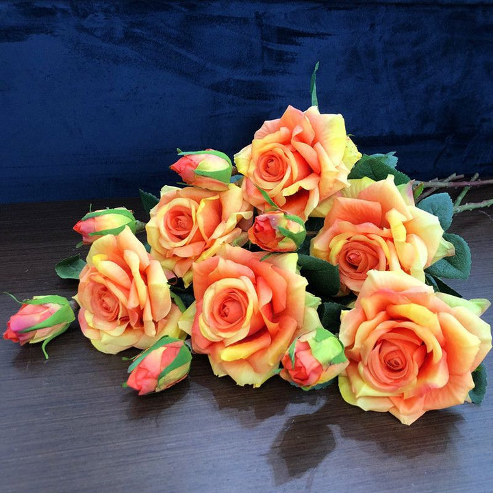 Realistische Kunstmatige Rozen Bloemstuk