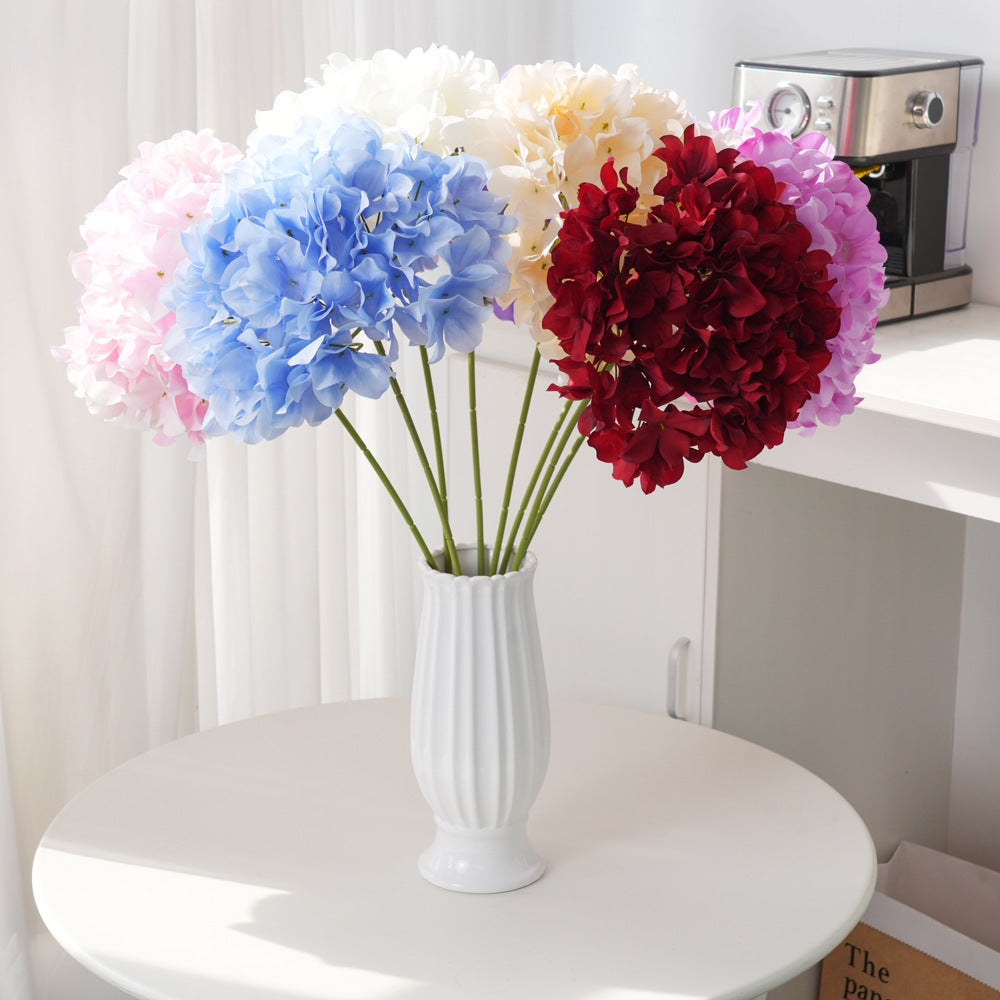 Elegante Nep Bloemarrangement