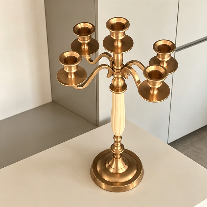 Elegante metalen kaarsenhouder
