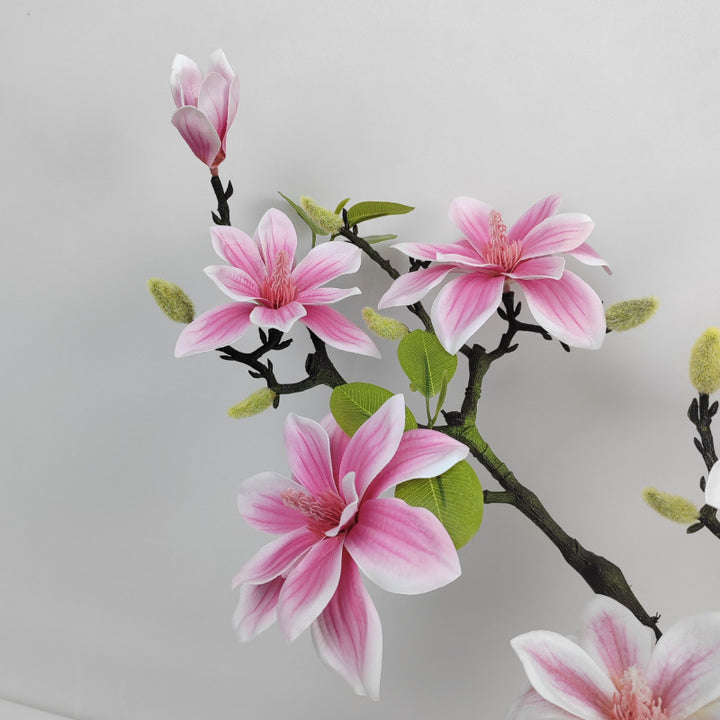 Levensechte Bloemstengel met Zachte Bloemblaadjes