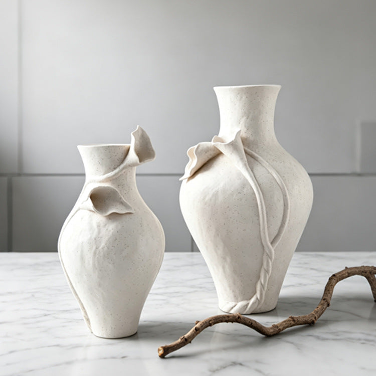 Elegante Bloemrijke Metalen Vaasje