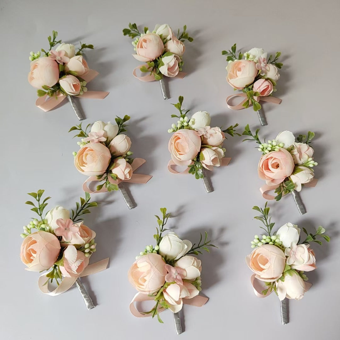 Bloemrijke Corsage Boutonnière