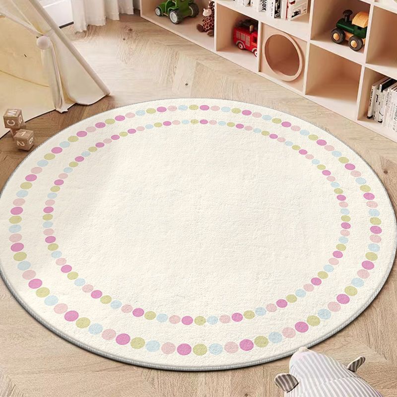 Speelse Circulaire Area Rug