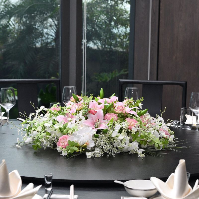 Luxe Bloemige Tafelstuk Arrangement
