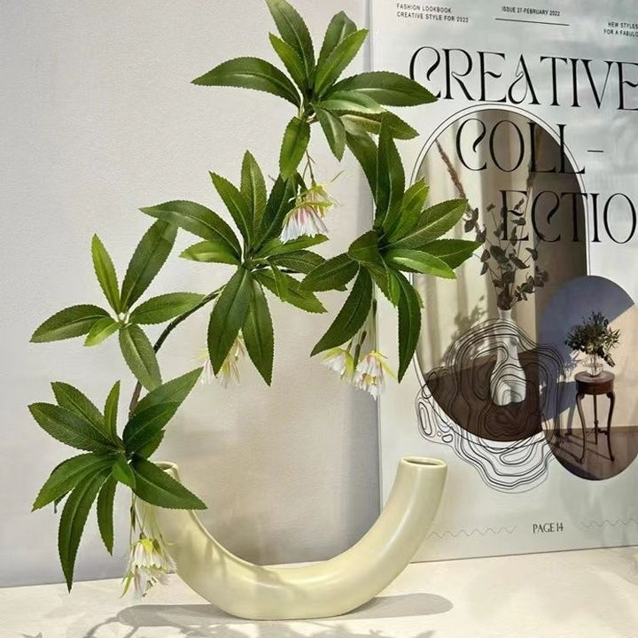 Elegante Gebogen Keramische Bloemvaas voor Huisdecoratie