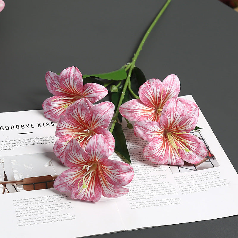 Realistische Zijde Bloem Steel Arrangment