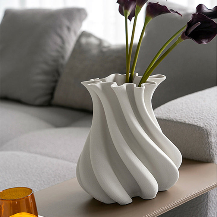 Artistieke Golfvormige Decoratieve Vaas