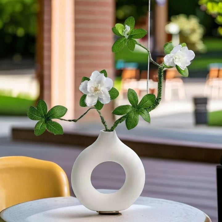 Elegante Nep Bloemarrangement
