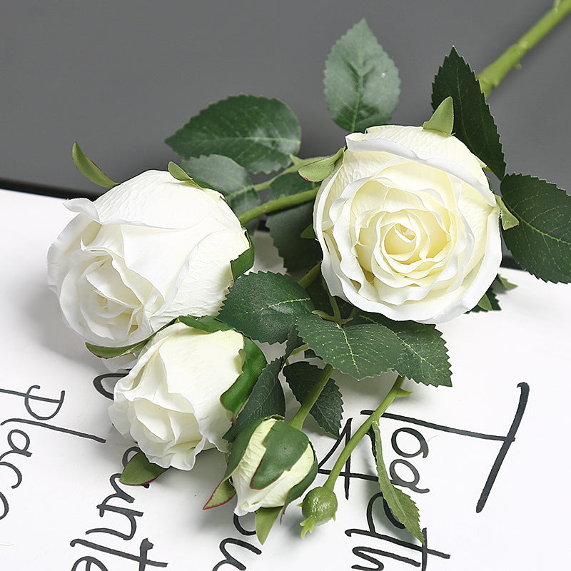 Realistisch Kunstmatige Rozen Arrangement