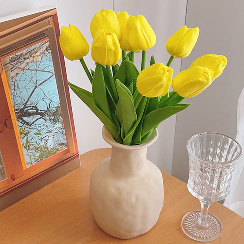 Realistisch Decoratieve Tulpen Bloemarrangement