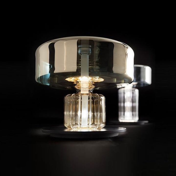 Moderne Glazen Tafellamp met Sculpturaal Ontwerp